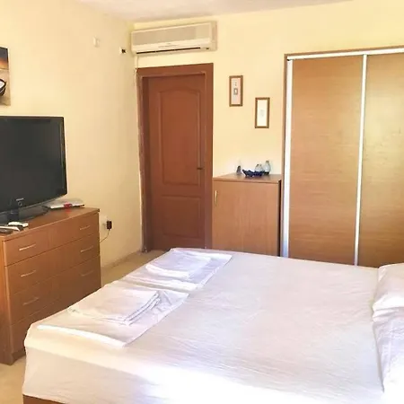 Konukevi Yanakievi Sinemoretz